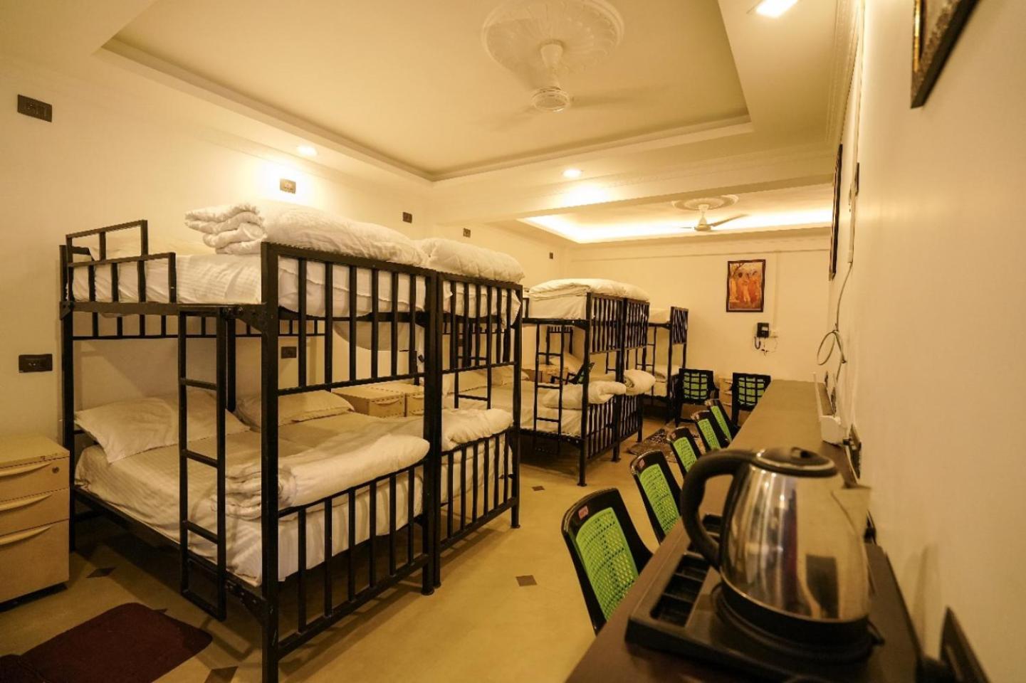 Lumino Winter Castle Hotel Pooppara Екстериор снимка