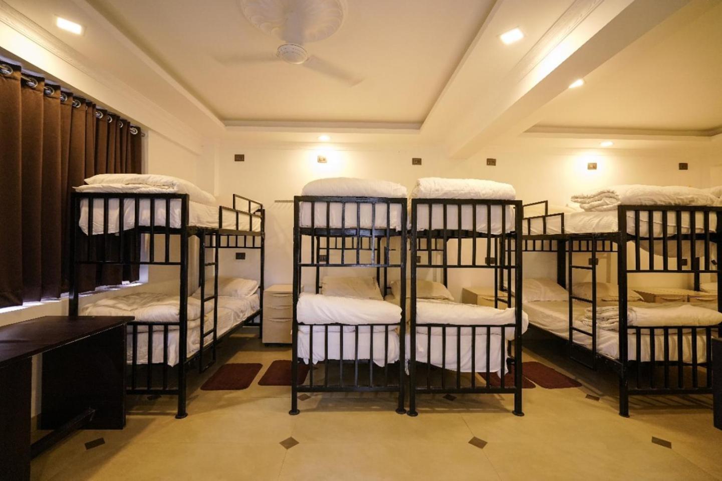 Lumino Winter Castle Hotel Pooppara Екстериор снимка